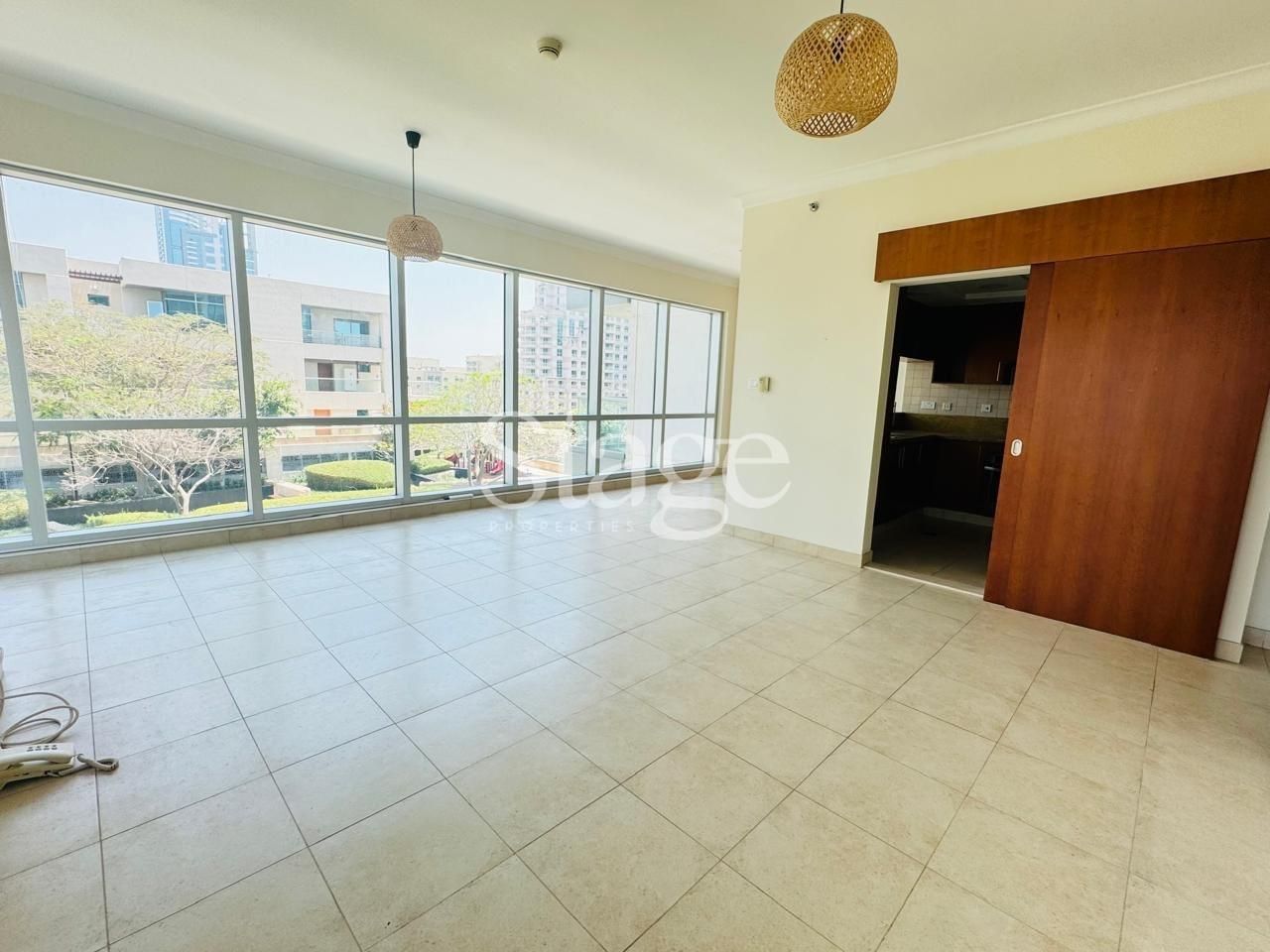 2 bedrooms apartment for Rent in The Views, Dubai AP9291L