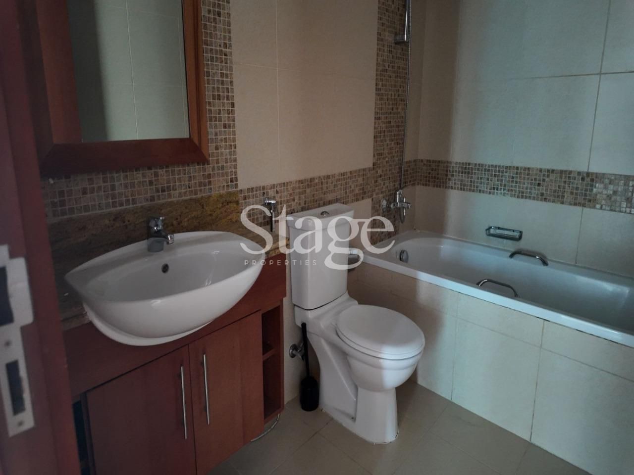 2 bedrooms apartment for Rent in The Views, Dubai AP9291L