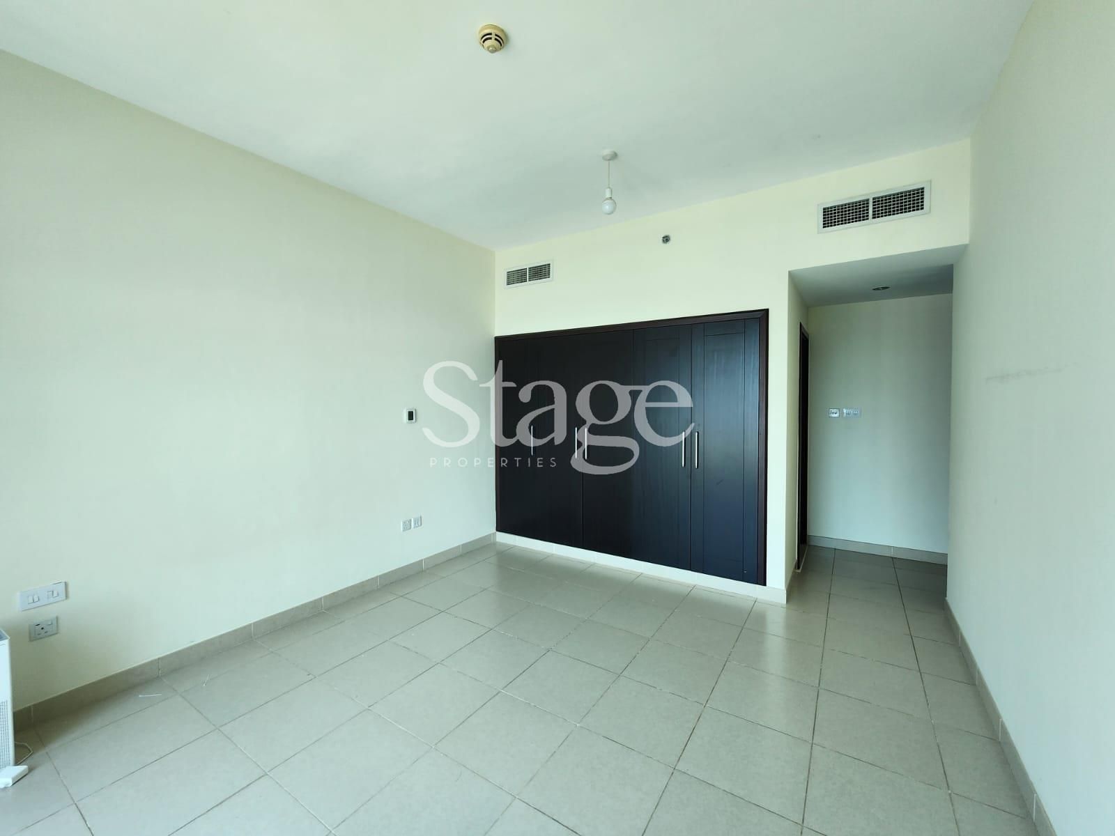 2 bedrooms apartment for Rent in The Views, Dubai AP7811L