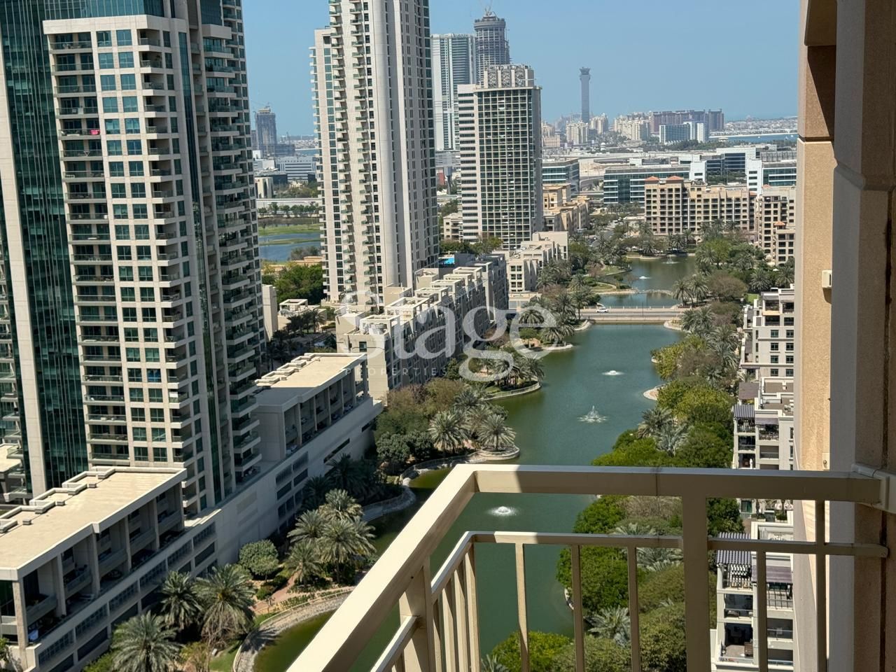 2 bedrooms apartment for Rent in The Views, Dubai AP7811L