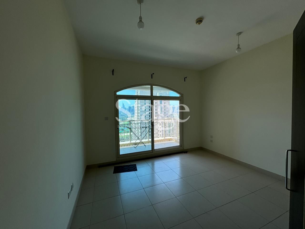 2 bedrooms apartment for Rent in The Views, Dubai AP7811L
