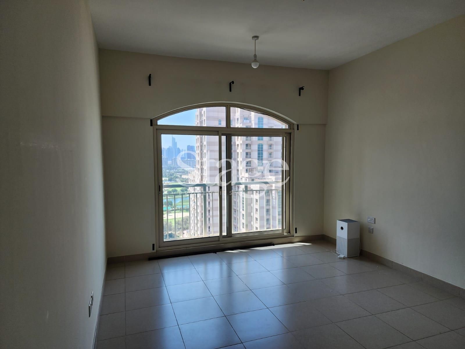 2 bedrooms apartment for Rent in The Views, Dubai AP7811L