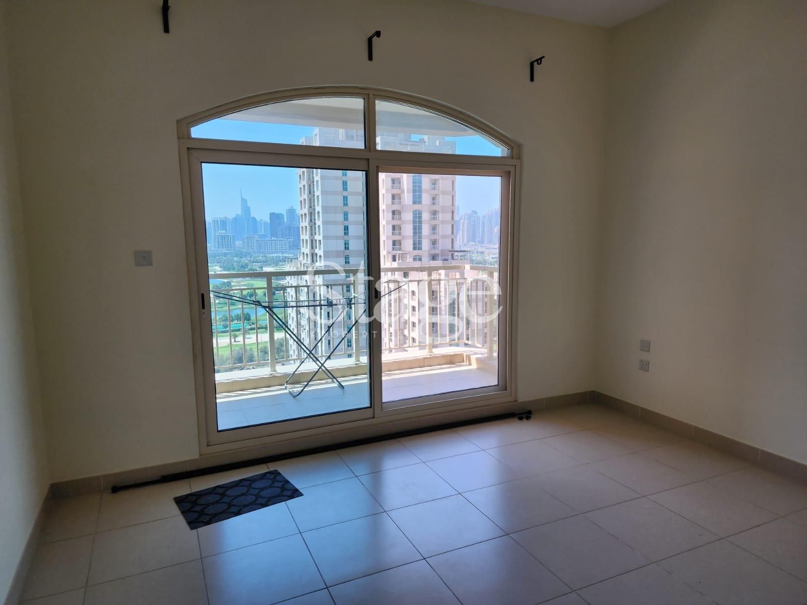 2 bedrooms apartment for Rent in The Views, Dubai AP7811L