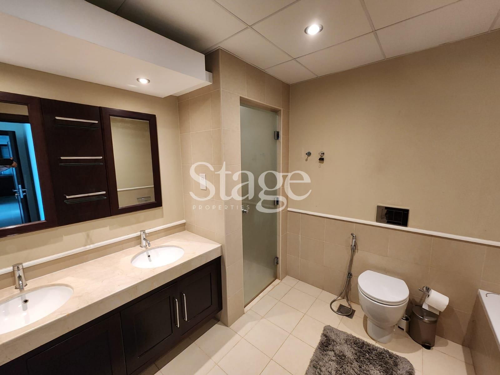 2 bedrooms apartment for Rent in The Views, Dubai AP7811L