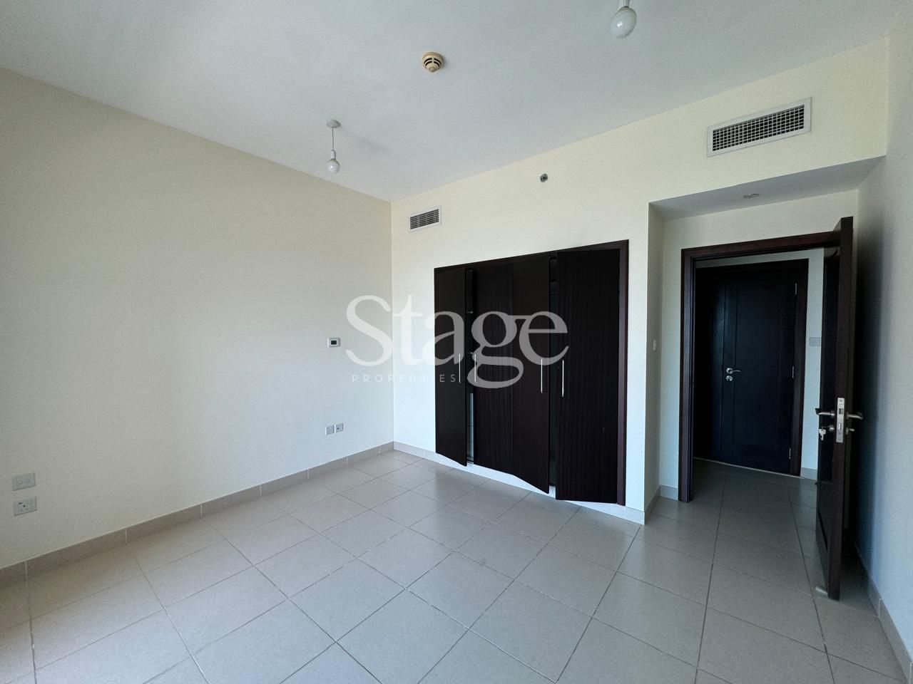 2 bedrooms apartment for Rent in The Views, Dubai AP7811L