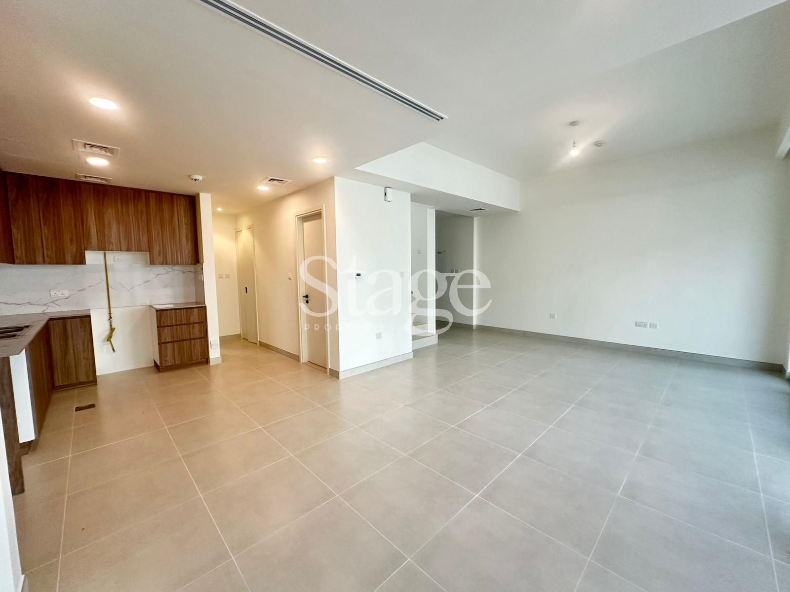 4 bedrooms Townhouse for Rent in Town Square, Dubai TH8433L
