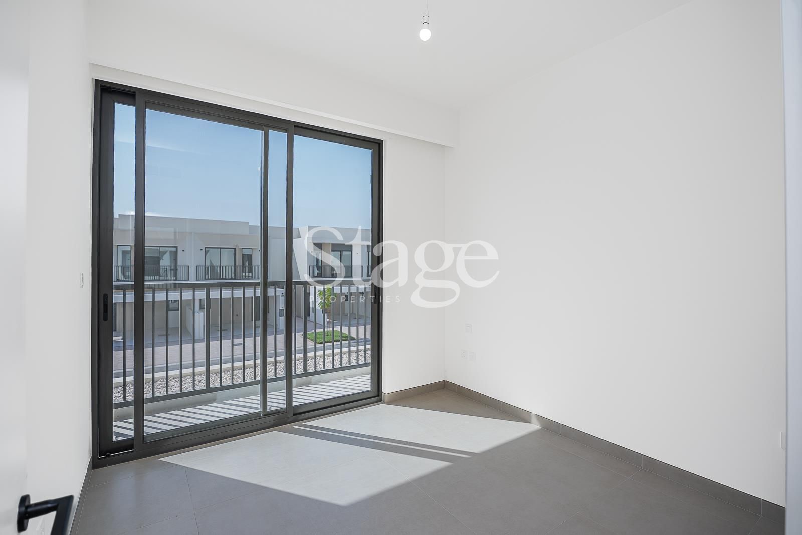 3 bedrooms Townhouse for Rent in Town Square, Dubai TH8410L