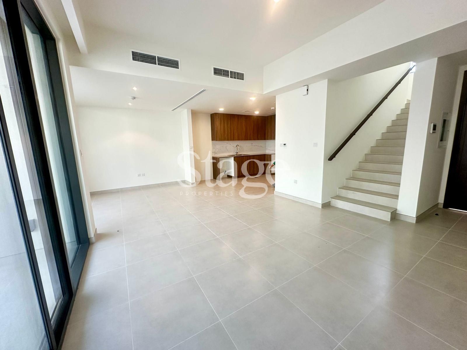 3 bedrooms Townhouse for Rent in Town Square, Dubai TH8410L