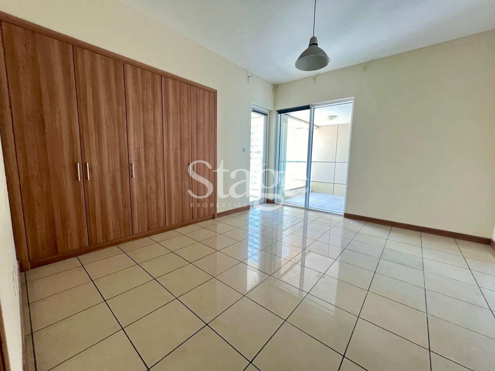 1 bedroom apartment for Sale in Dubai Marina, Dubai AP7944S