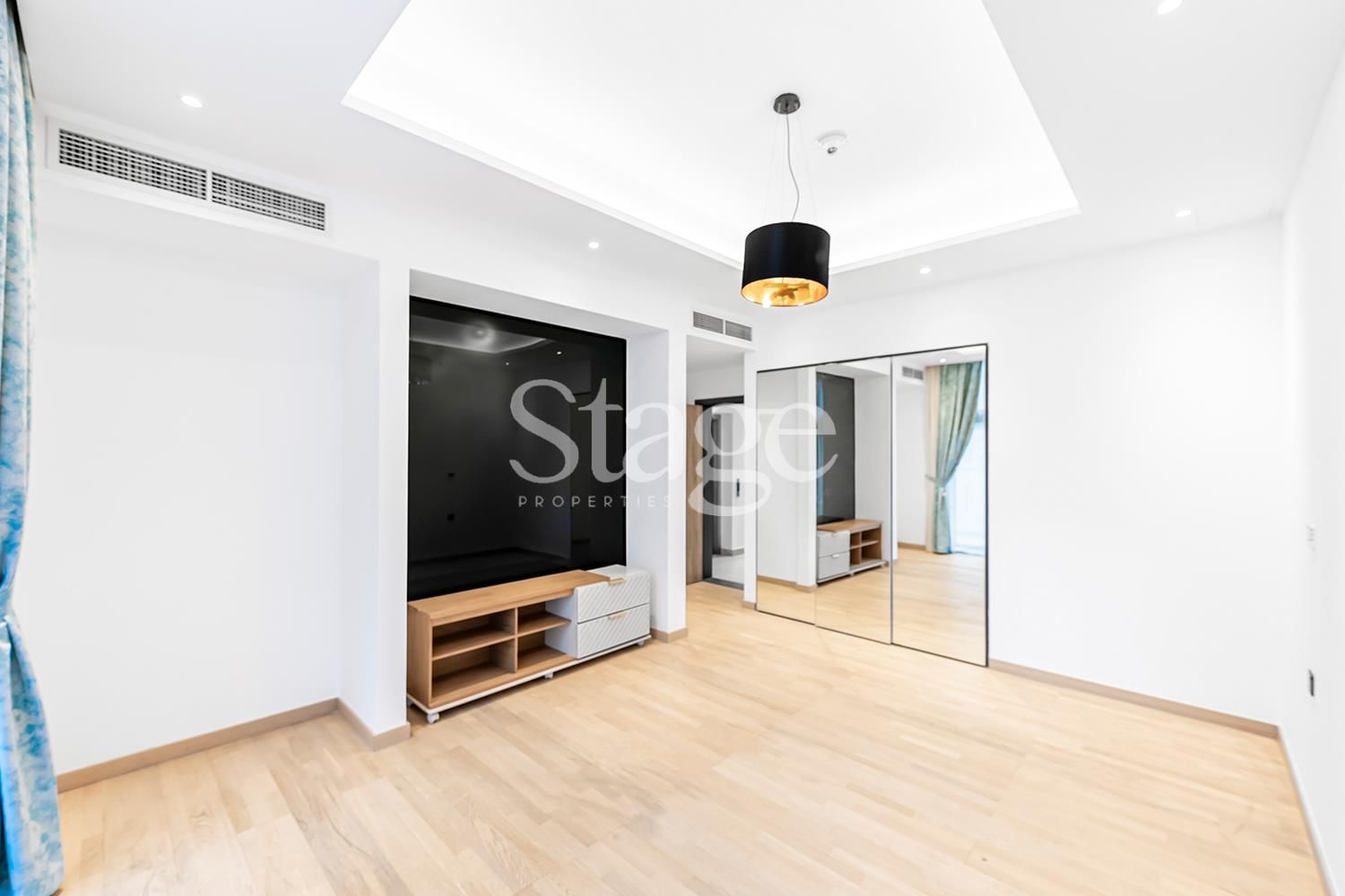 4 bedrooms common for Rent in Jumeirah Village Circle, Dubai VI8020L