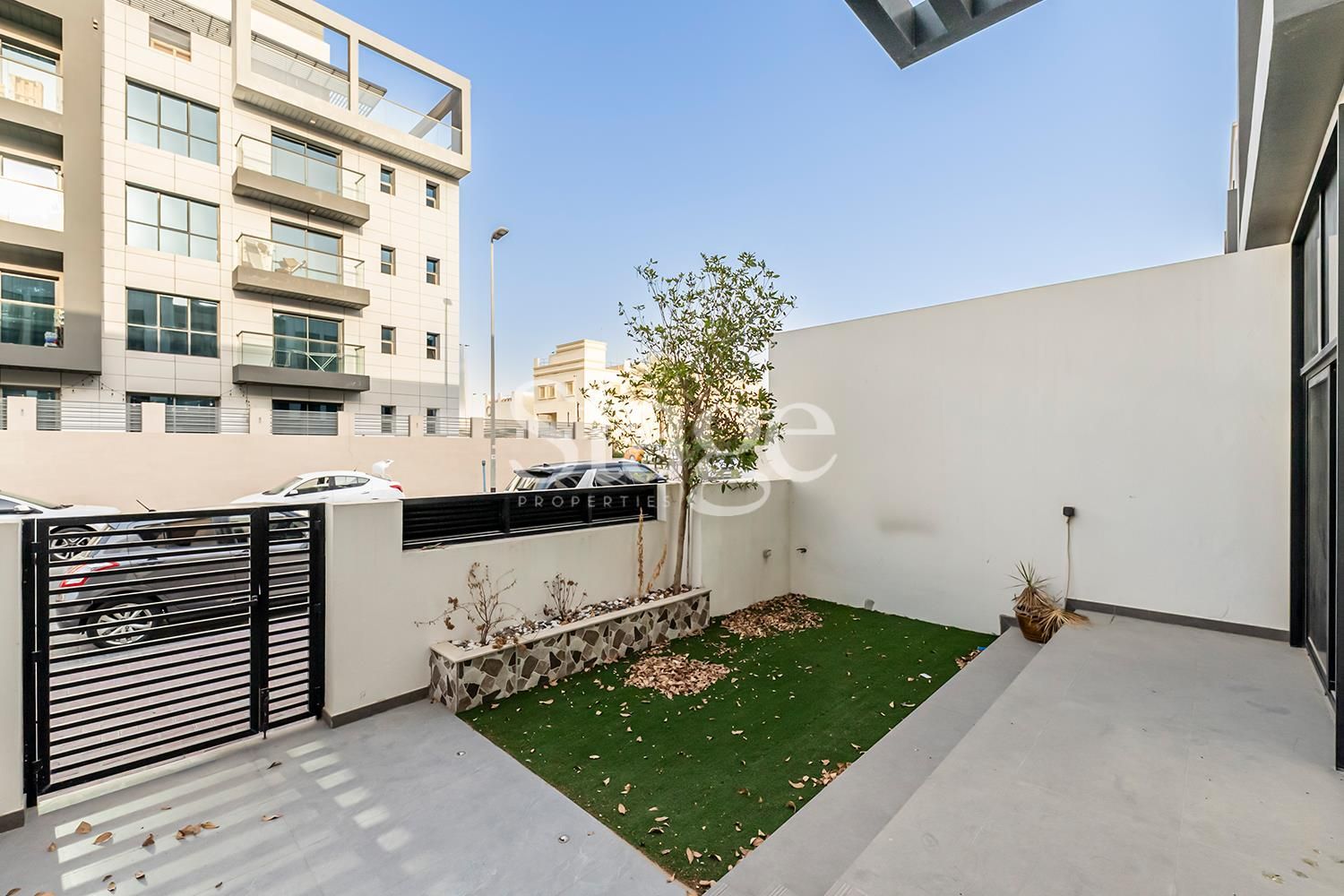 4 bedrooms common for Rent in Jumeirah Village Circle, Dubai VI8020L