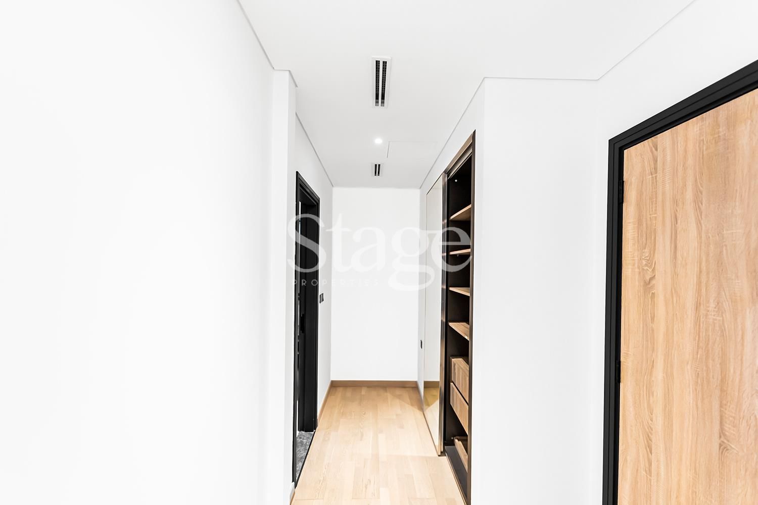 4 bedrooms common for Rent in Jumeirah Village Circle, Dubai VI8020L