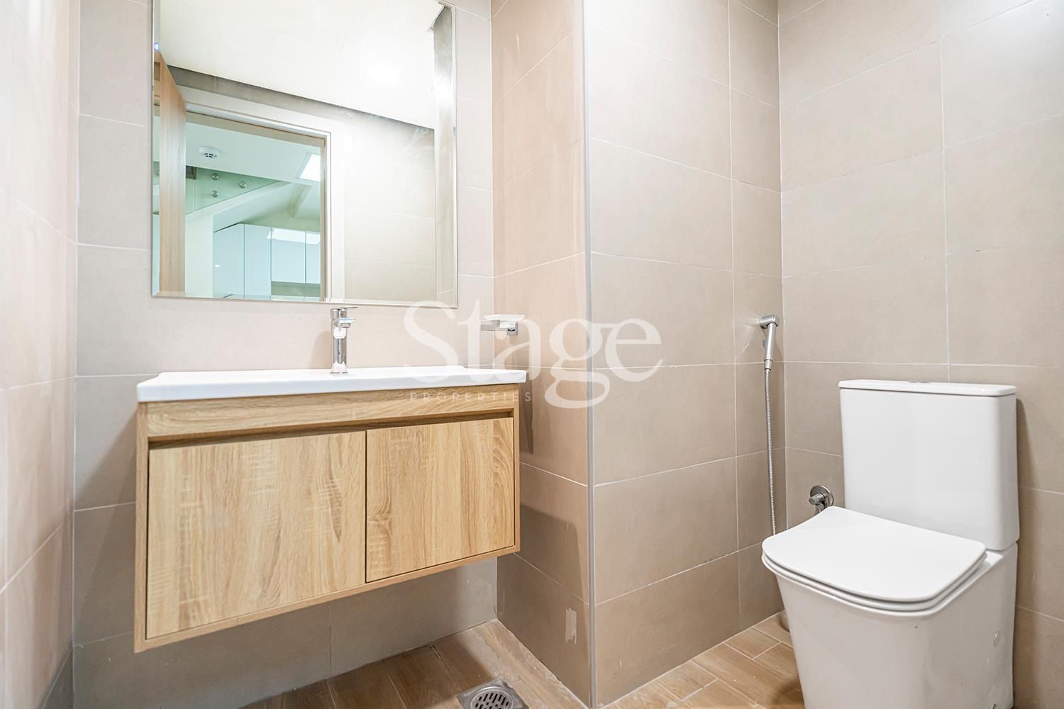 1 bedroom common for Sale in Rukan, Dubai VI7840S