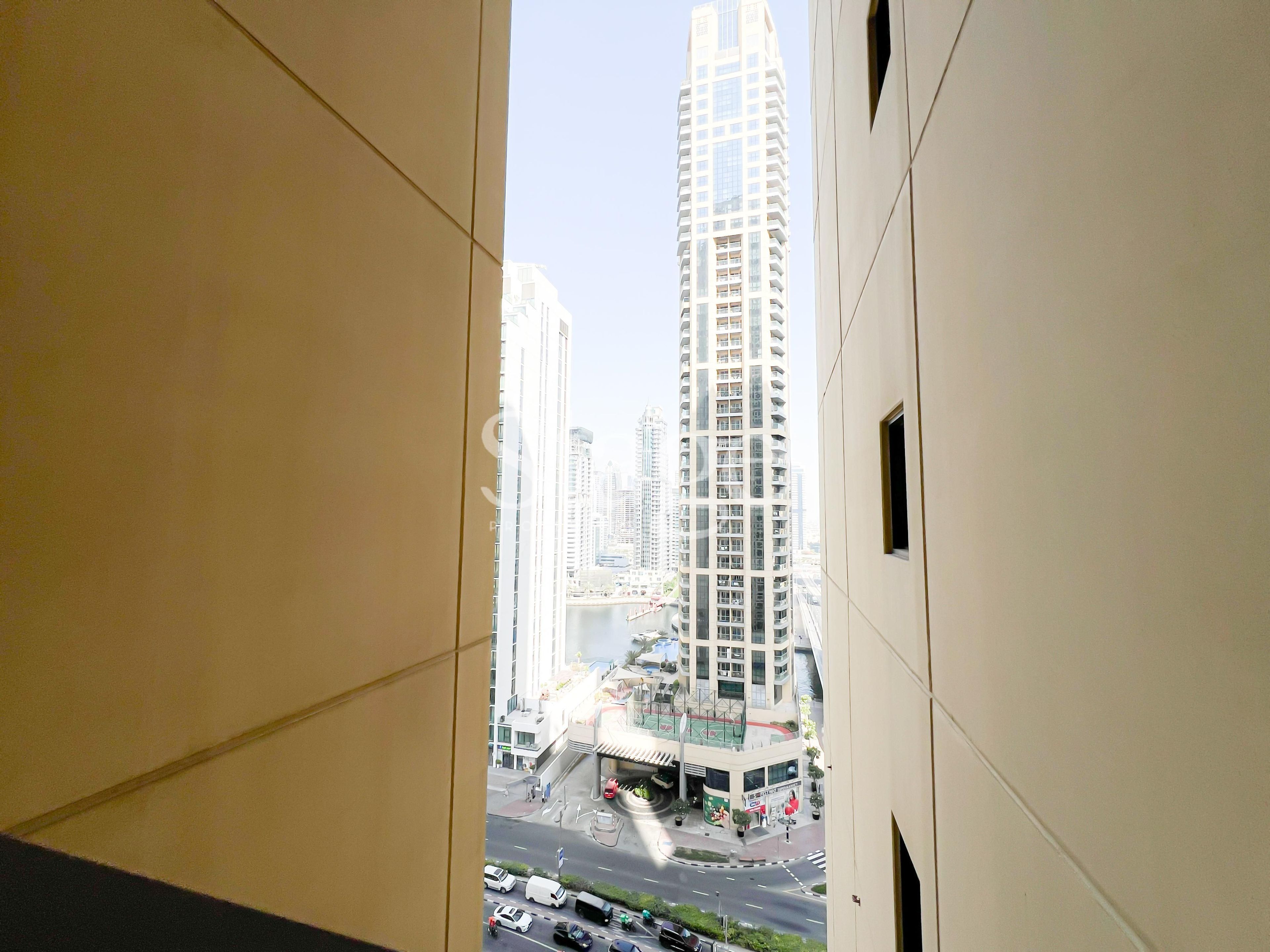 1 bedroom apartment for Rent in Jumeirah Beach Residence, Dubai AP8015L