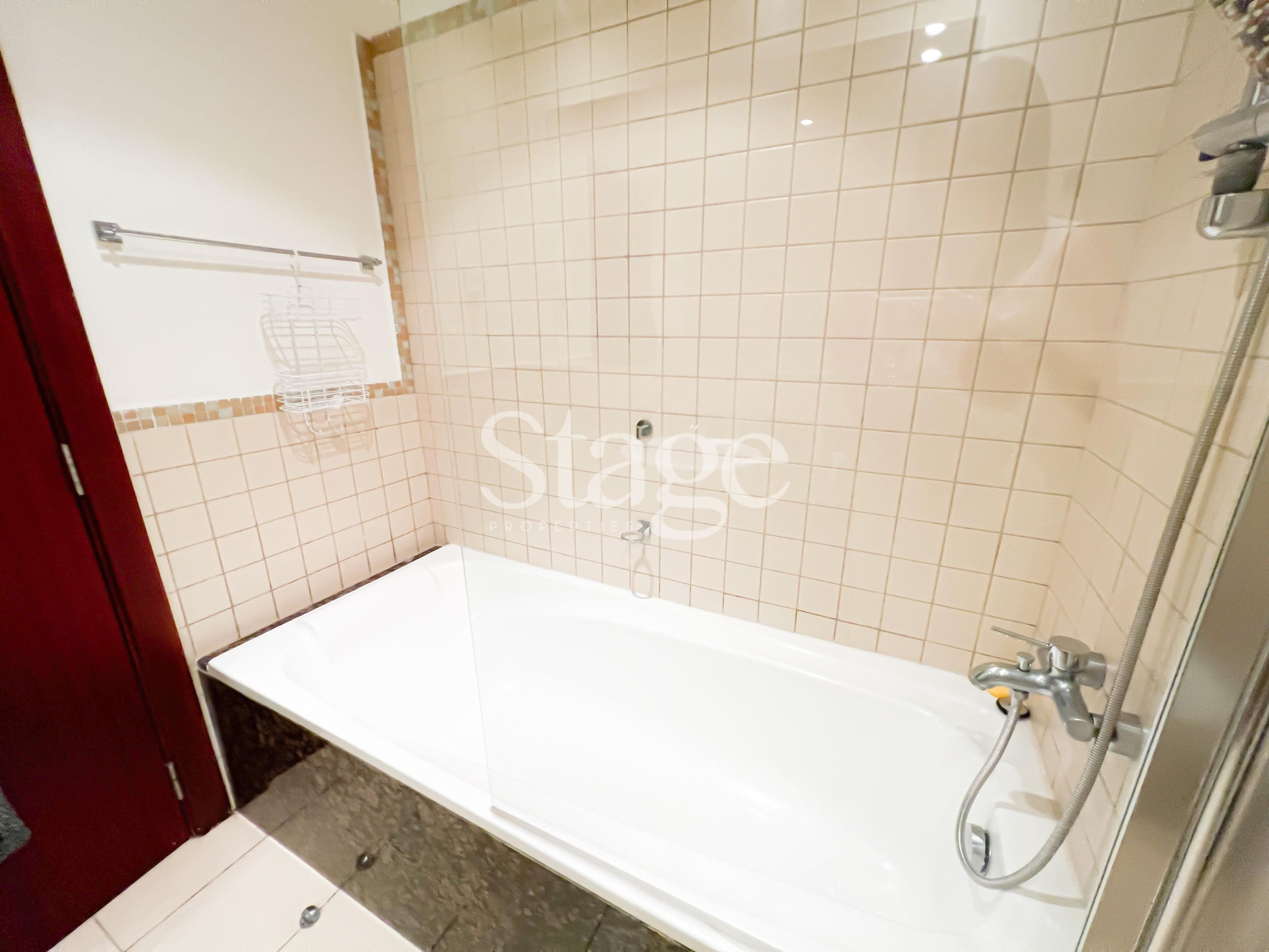 1 bedroom apartment for Rent in Jumeirah Beach Residence, Dubai AP8015L