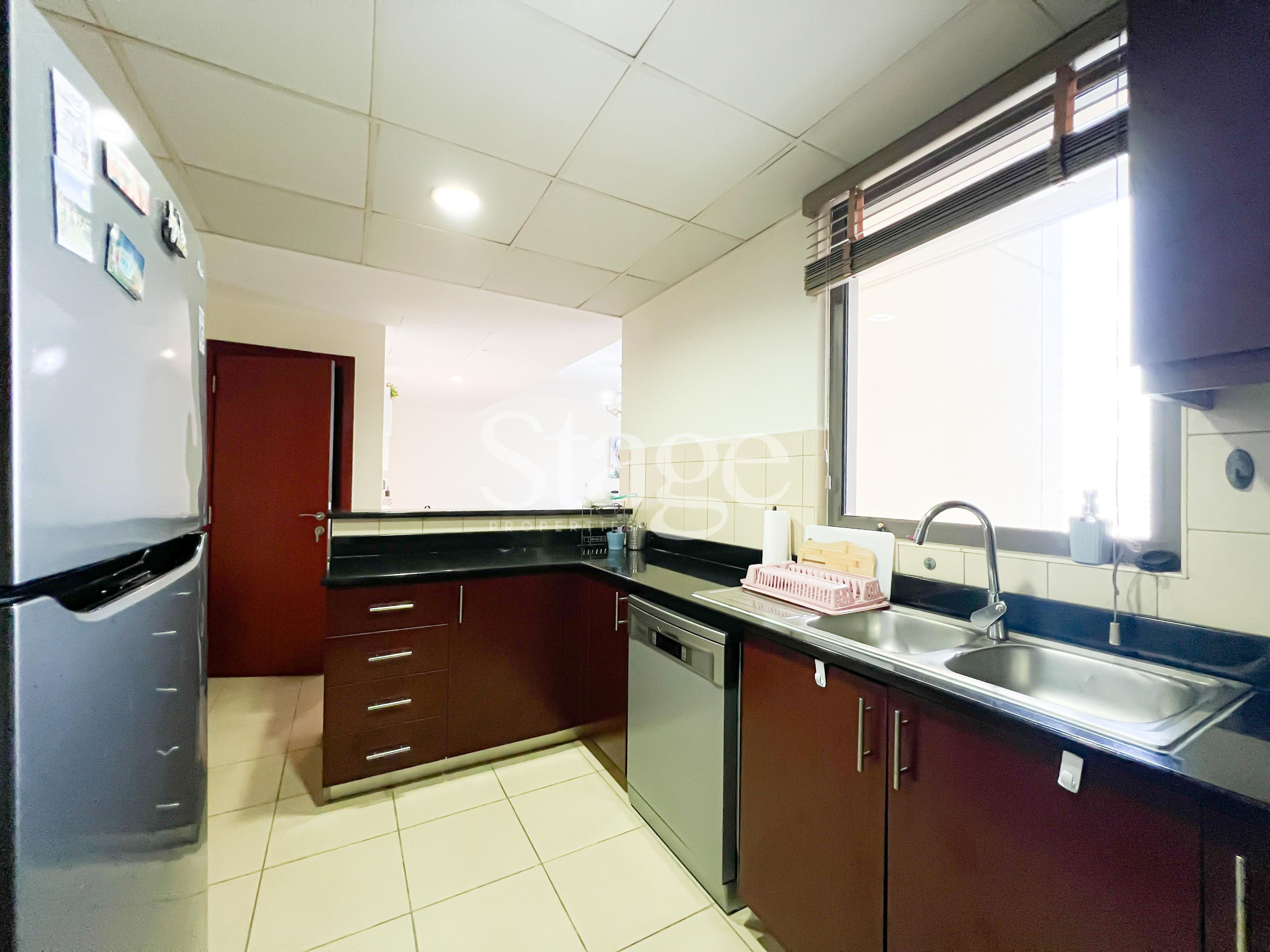 1 bedroom apartment for Rent in Jumeirah Beach Residence, Dubai AP8015L