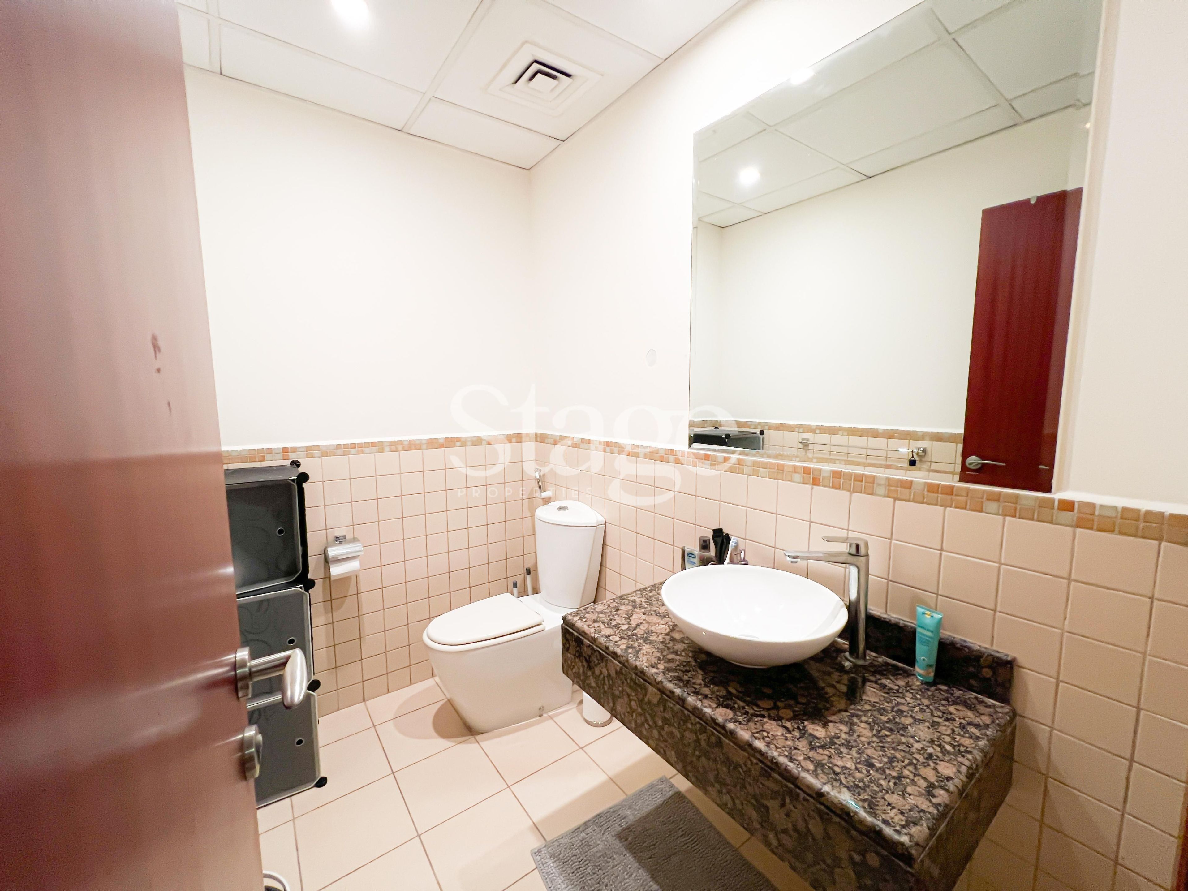 1 bedroom apartment for Rent in Jumeirah Beach Residence, Dubai AP8015L