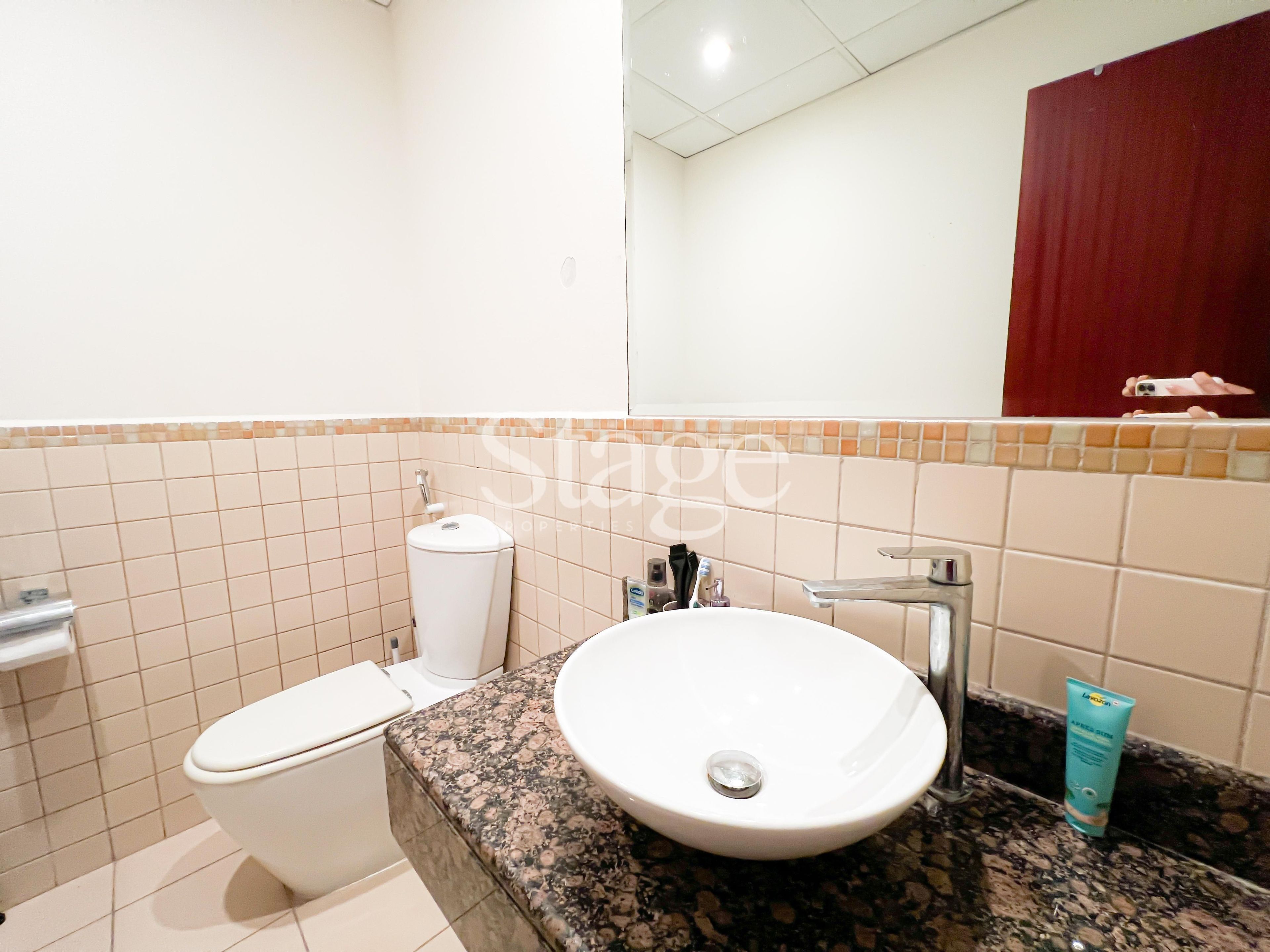 1 bedroom apartment for Rent in Jumeirah Beach Residence, Dubai AP8015L