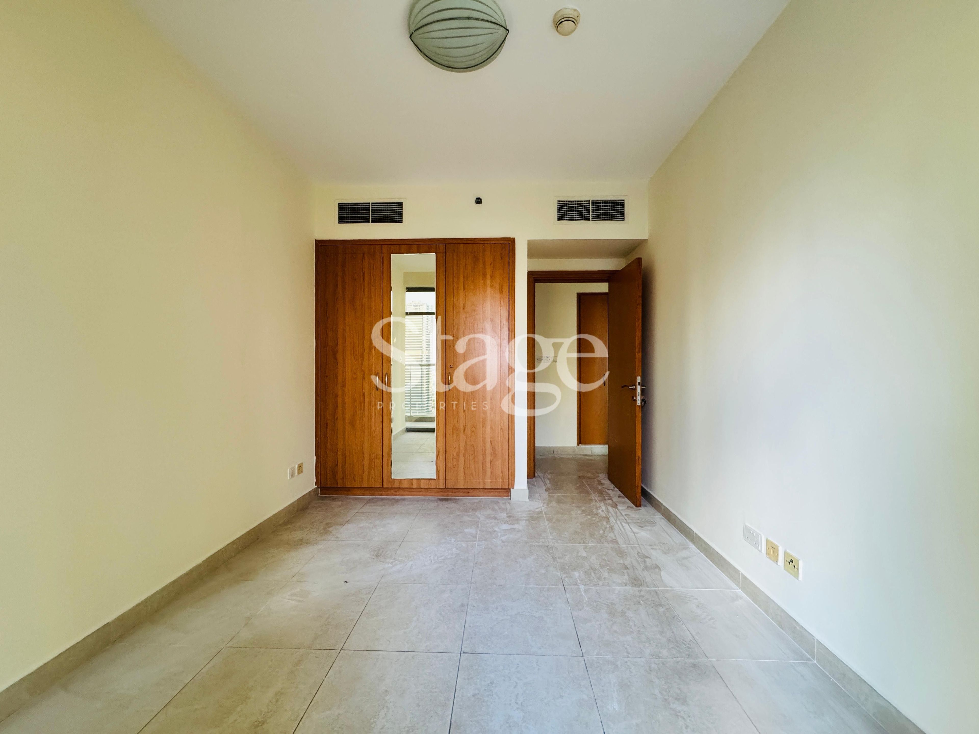 2 bedrooms apartment for Sale in JLT Cluster E, Dubai AP7542S