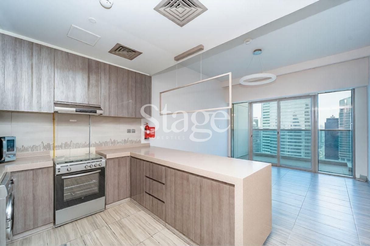 1 bedroom apartment for Rent in Jumeirah Lake Towers, Dubai AP9973L