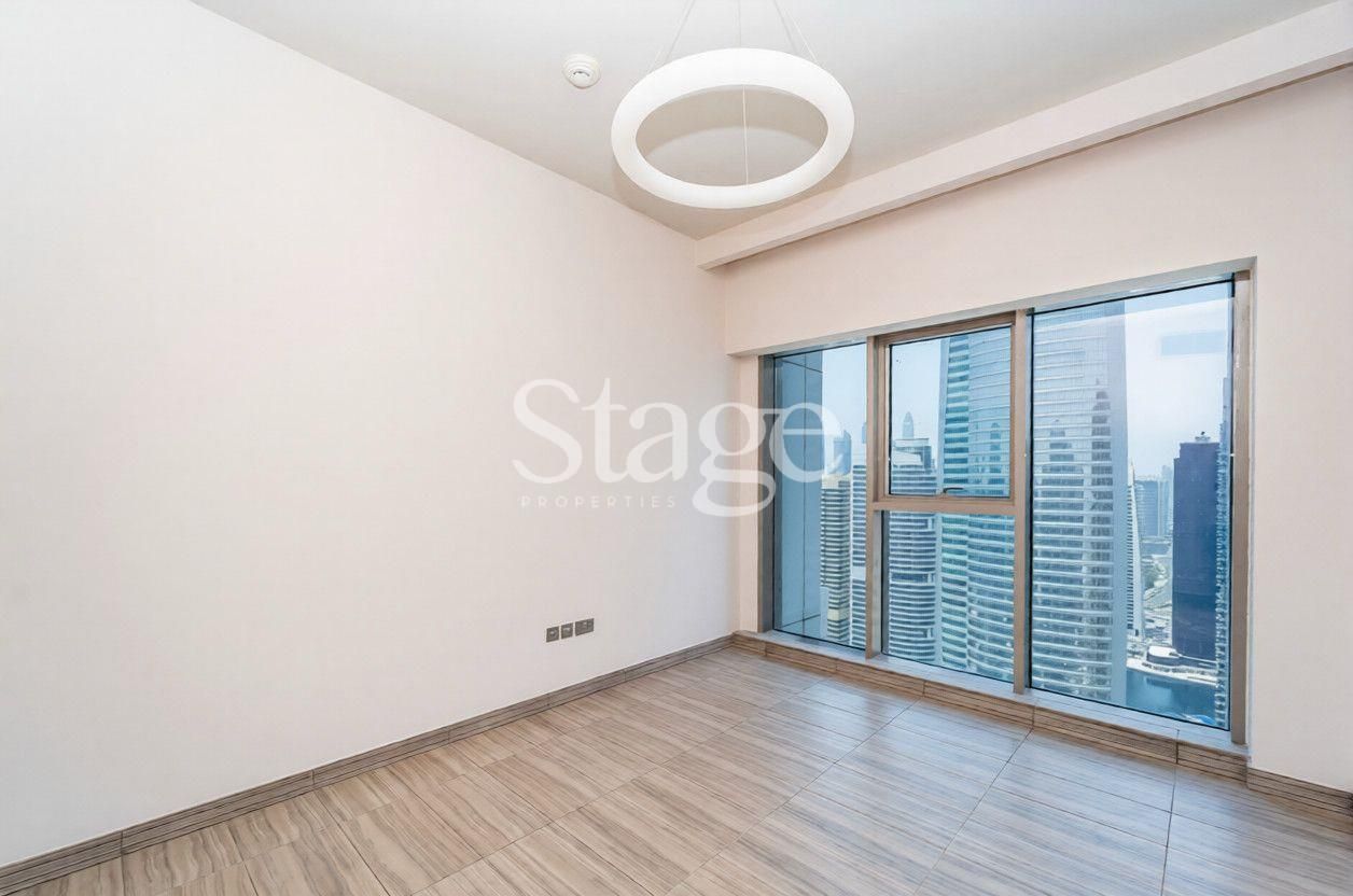 1 bedroom apartment for Rent in Jumeirah Lake Towers, Dubai AP9973L