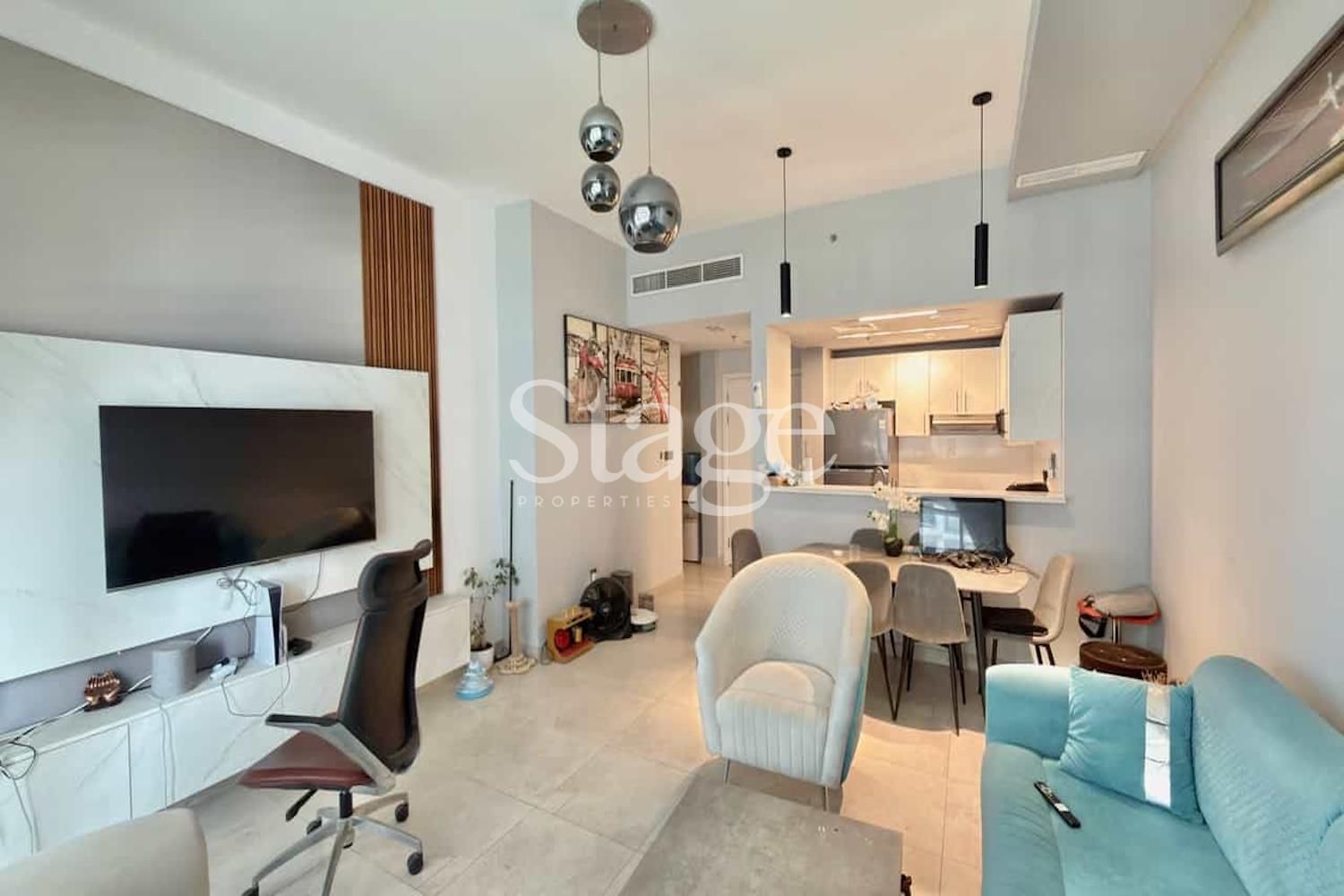 High end Upgraded | Modern 2 BR| Prime Location