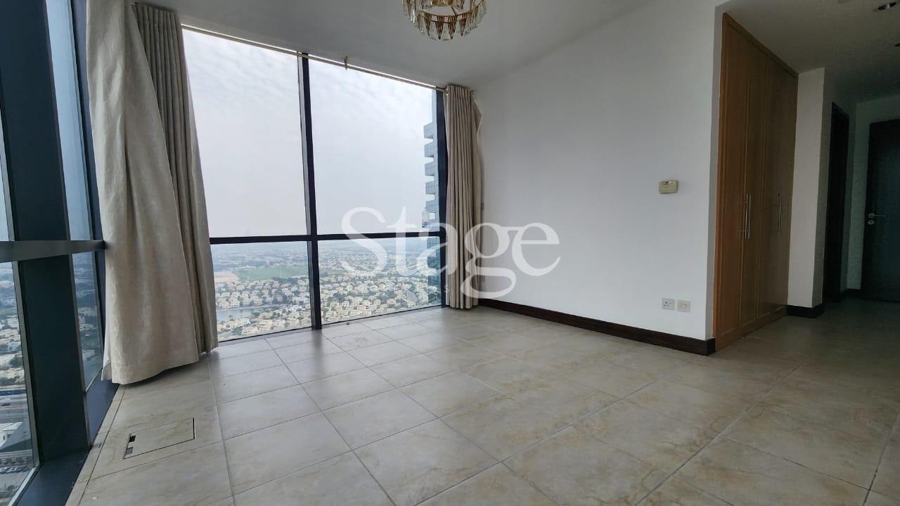 شقة من ٤ غرف نوم للإيجار في Jumeirah Lake Towers، Dubai AP9653L