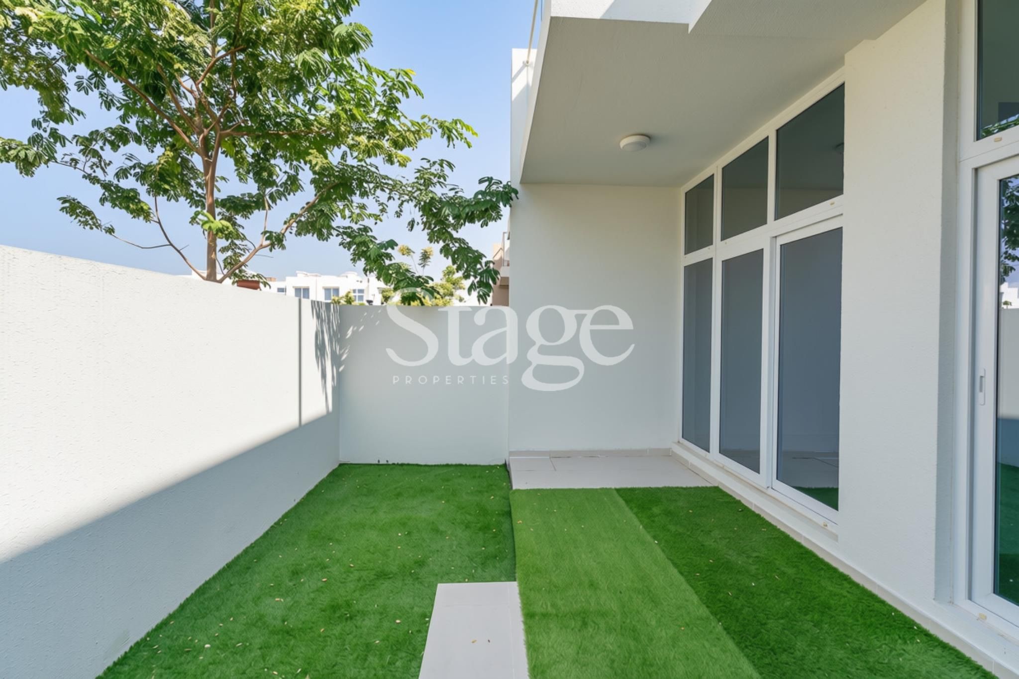 تاون هاوس من ٤ غرف نوم للإيجار في Damac Hills 2، Dubai TH9926L