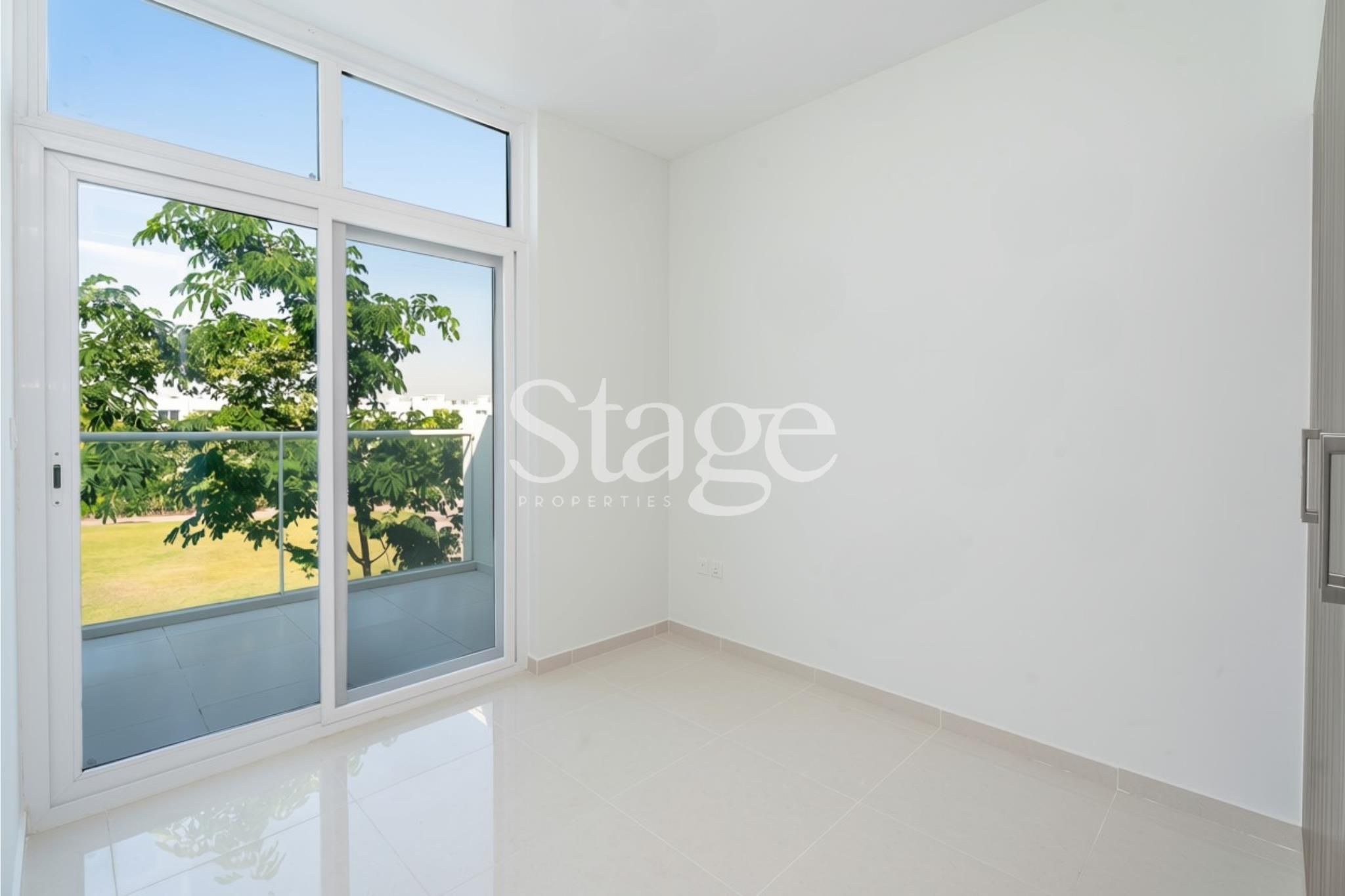 تاون هاوس من ٤ غرف نوم للإيجار في Damac Hills 2، Dubai TH9926L