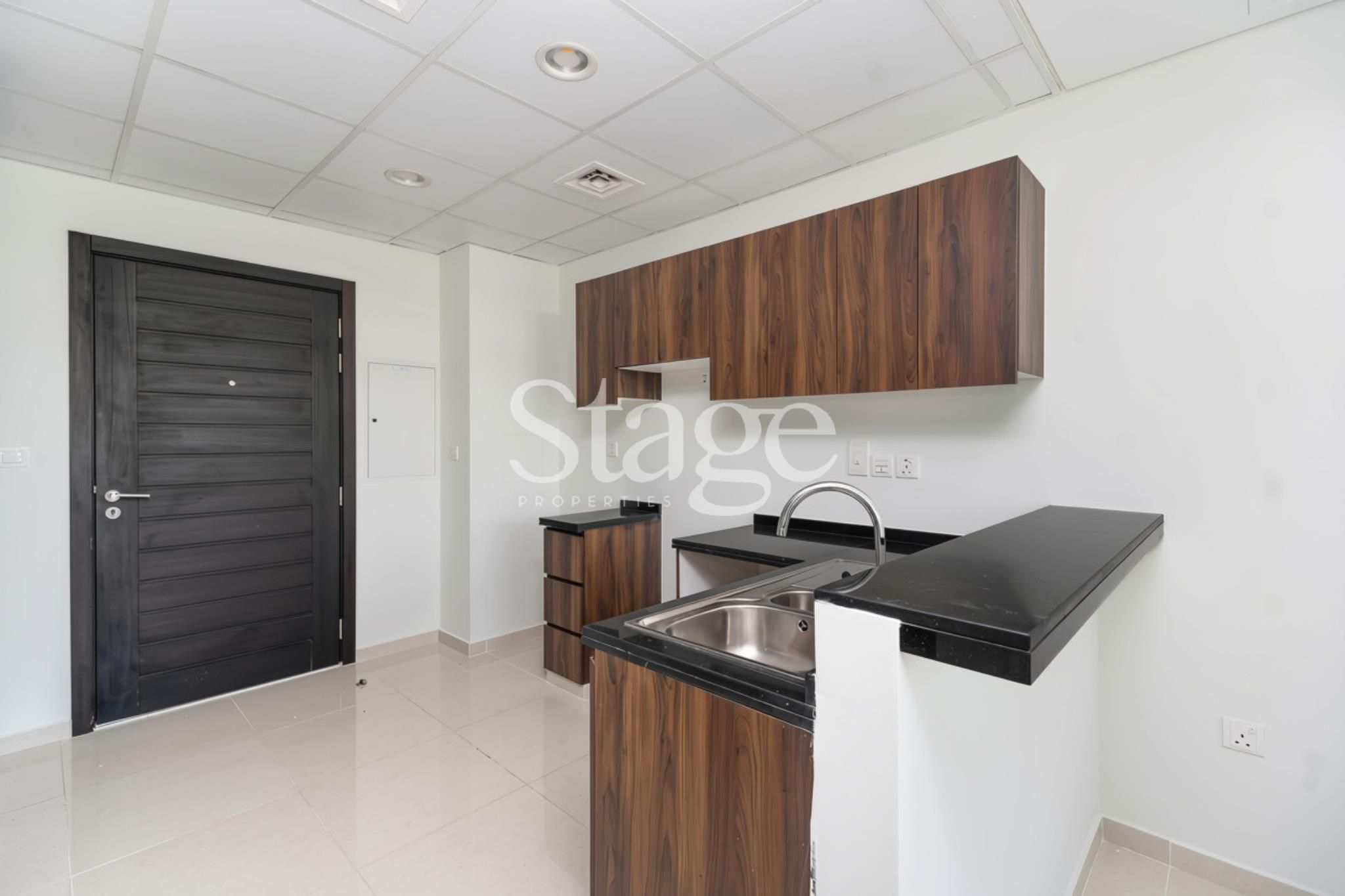 تاون هاوس من ٤ غرف نوم للإيجار في Damac Hills 2، Dubai TH9926L