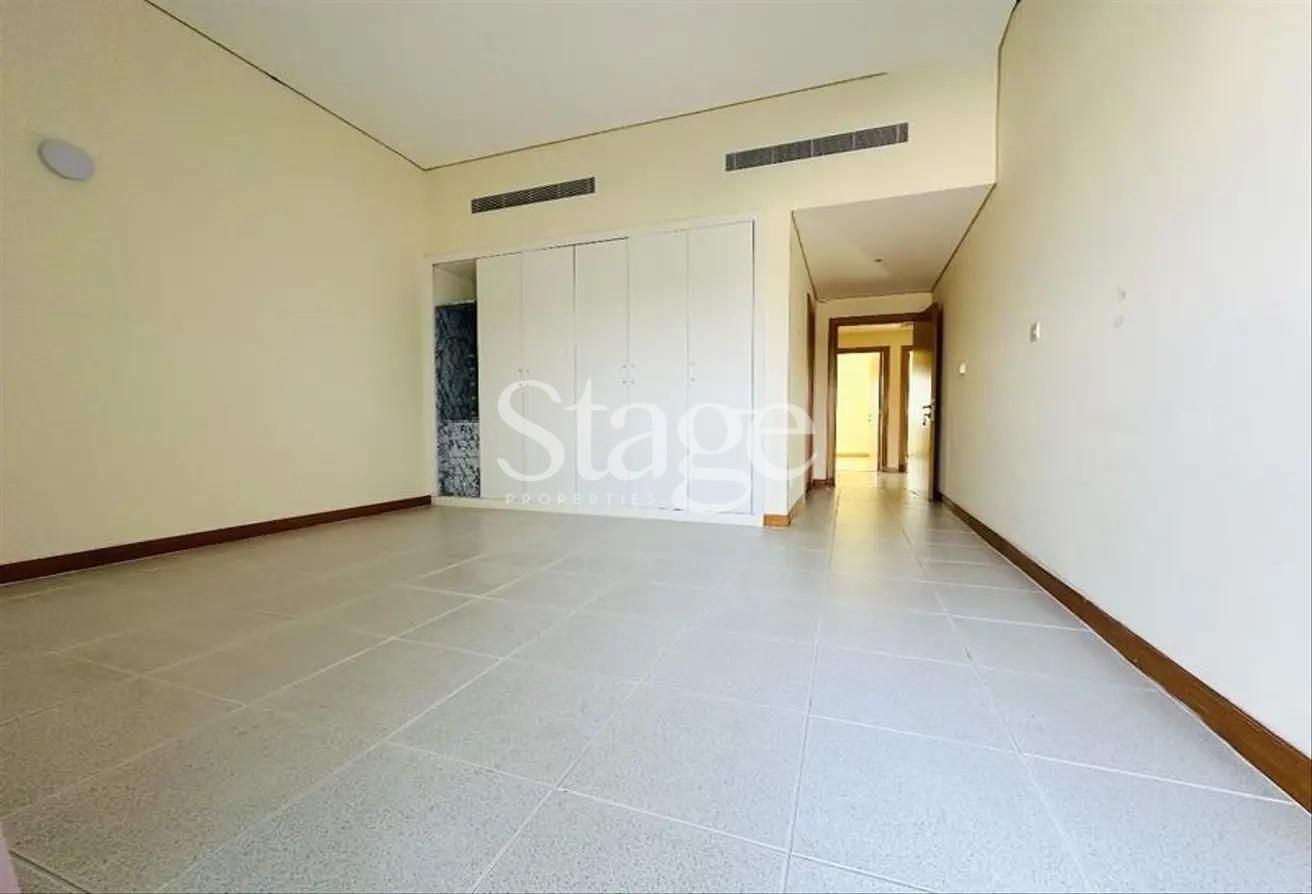 4 bedrooms common for Rent in Jumeirah, Dubai VI7610L