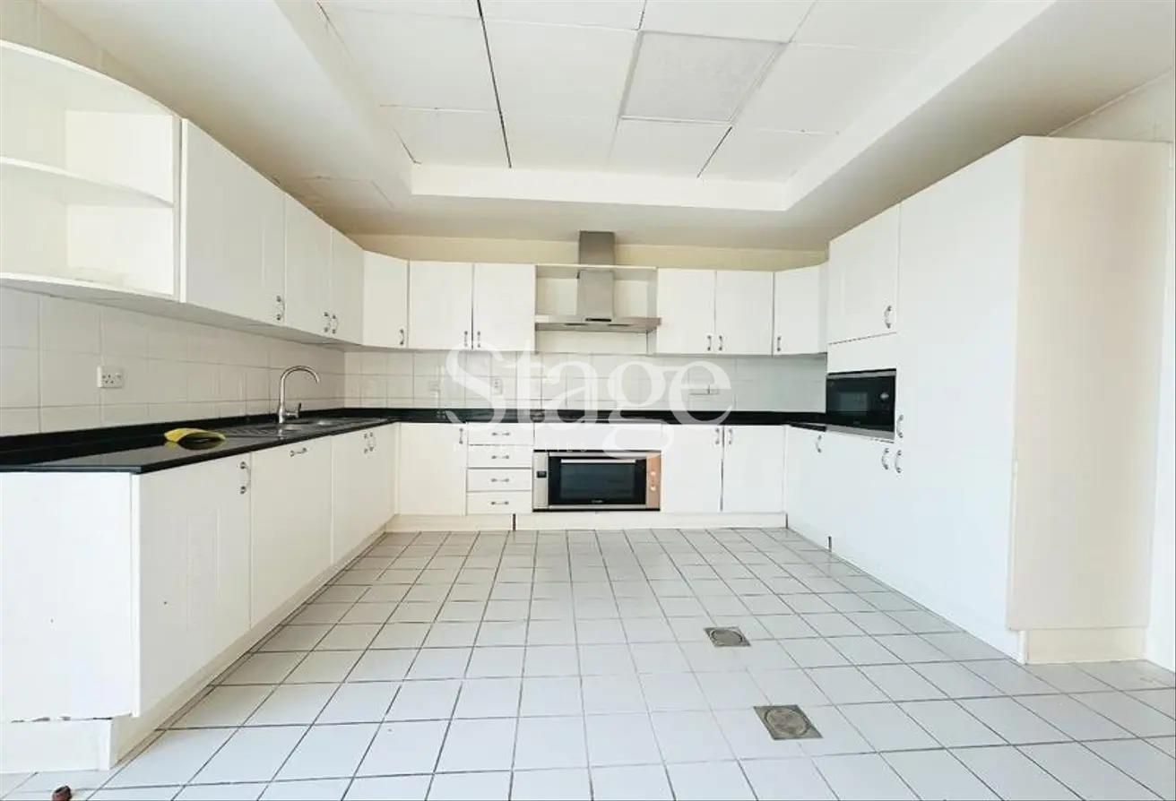 4 bedrooms common for Rent in Jumeirah, Dubai VI7610L