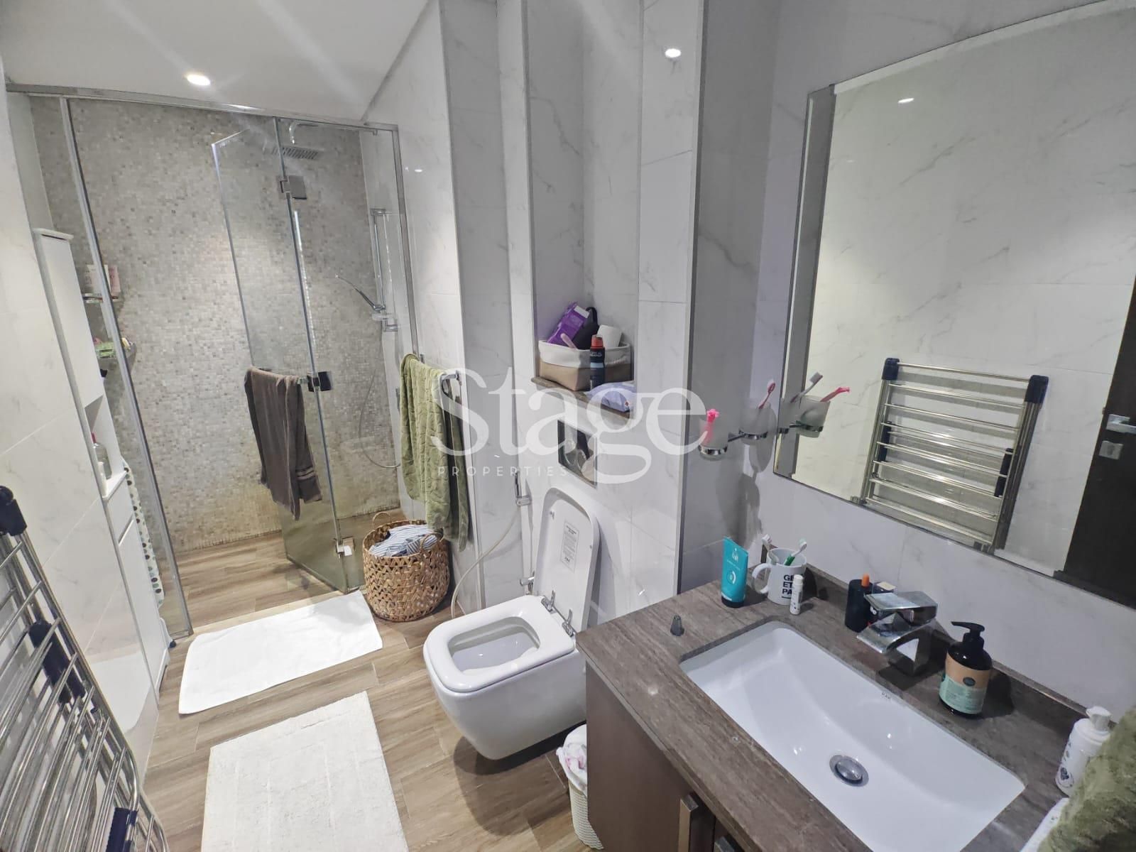 1 bedroom apartment for Rent in Business Bay, Dubai AP9624L