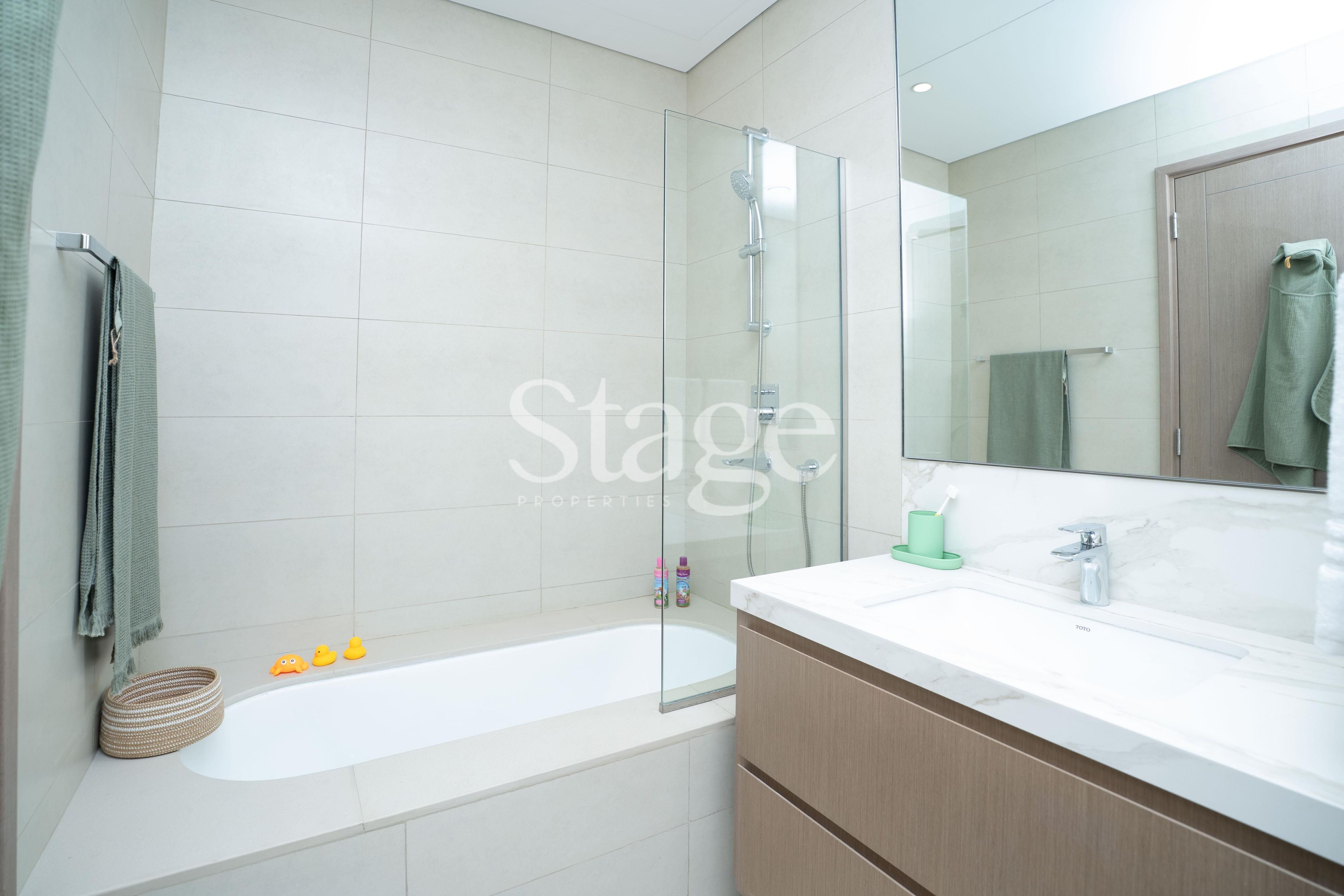 4 bedrooms Twin Villas for Rent in Dubai Festival City, Dubai VI9013L