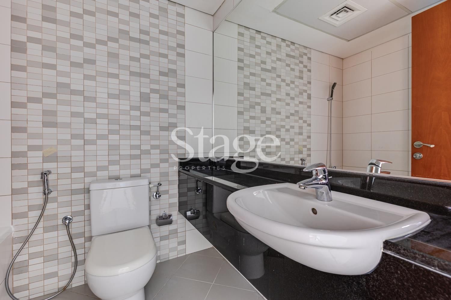 2 bedrooms apartment for Sale in Dubai Media City, Dubai AP9719S
