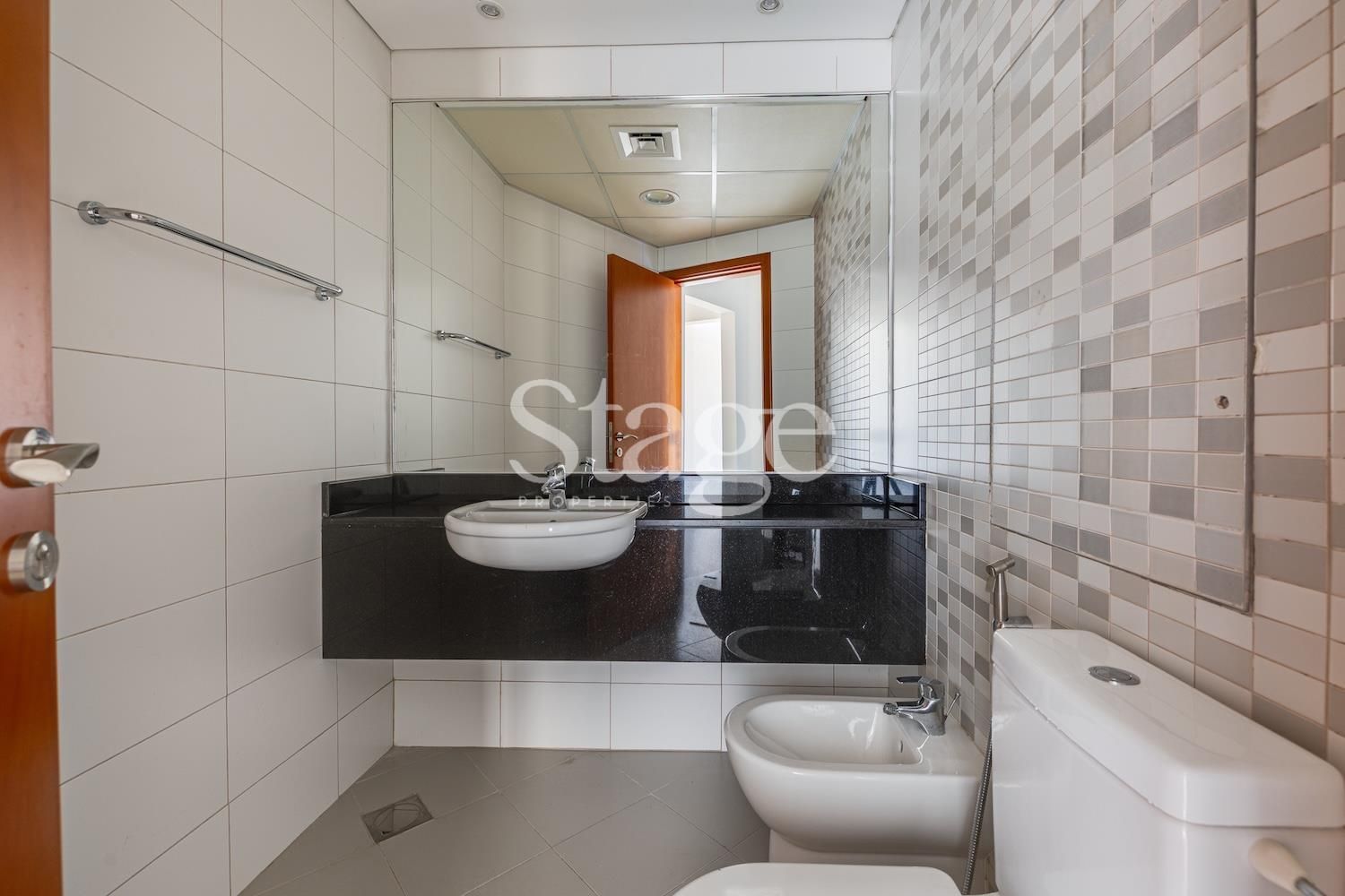 2 bedrooms apartment for Sale in Dubai Media City, Dubai AP9719S