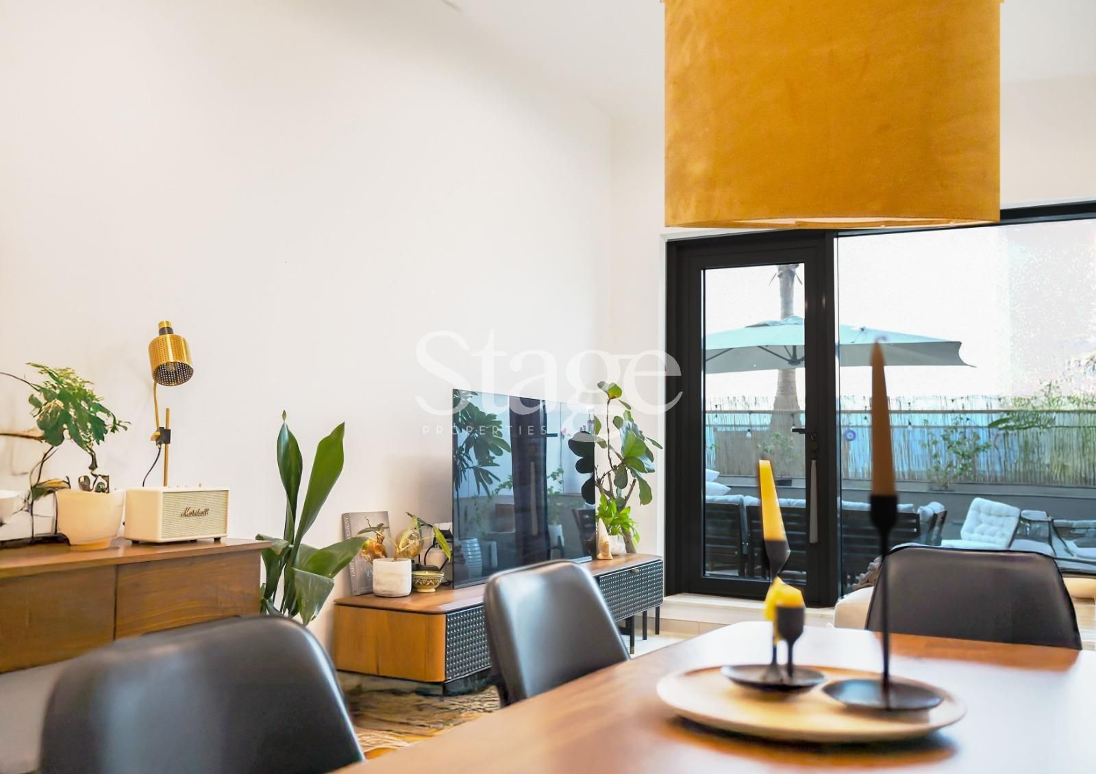 1 bedroom apartment for Sale in Business Bay, Dubai AP8129S