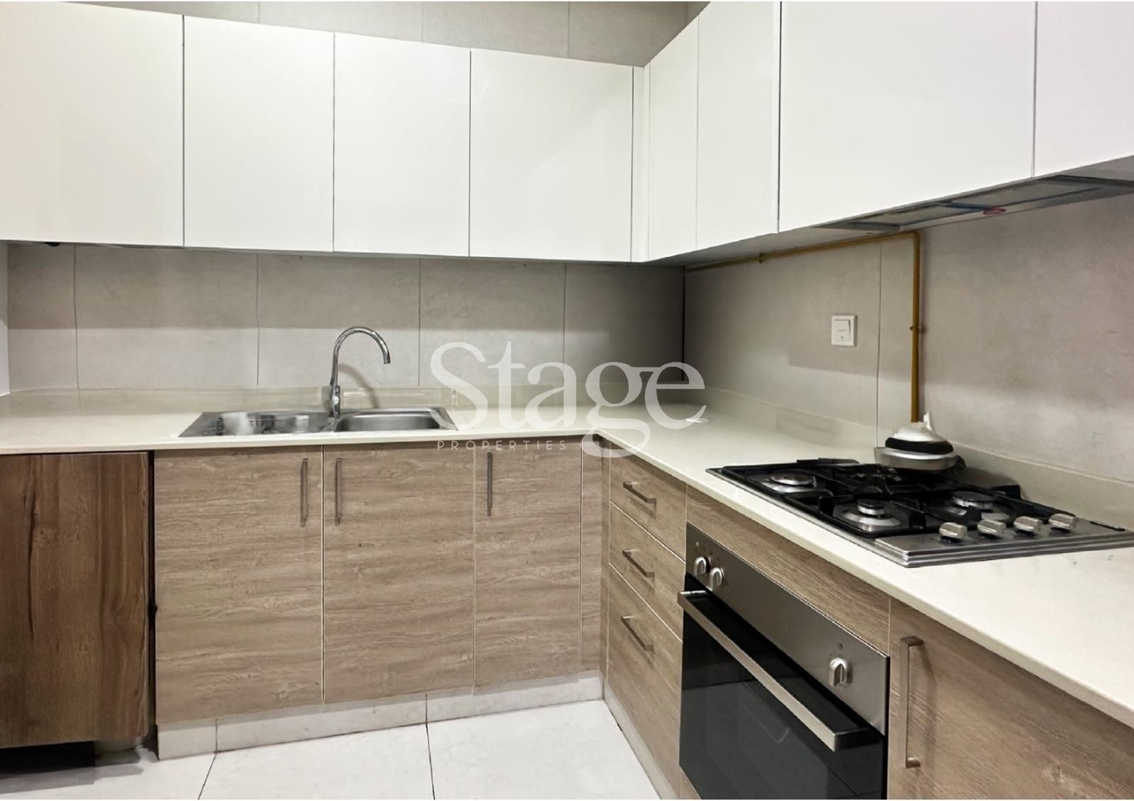1 bedroom apartment for Sale in Business Bay, Dubai AP8129S