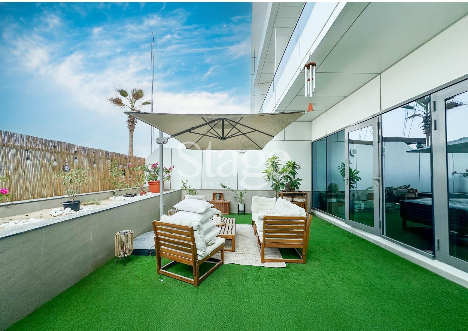 1 bedroom apartment for Sale in Business Bay, Dubai AP8129S