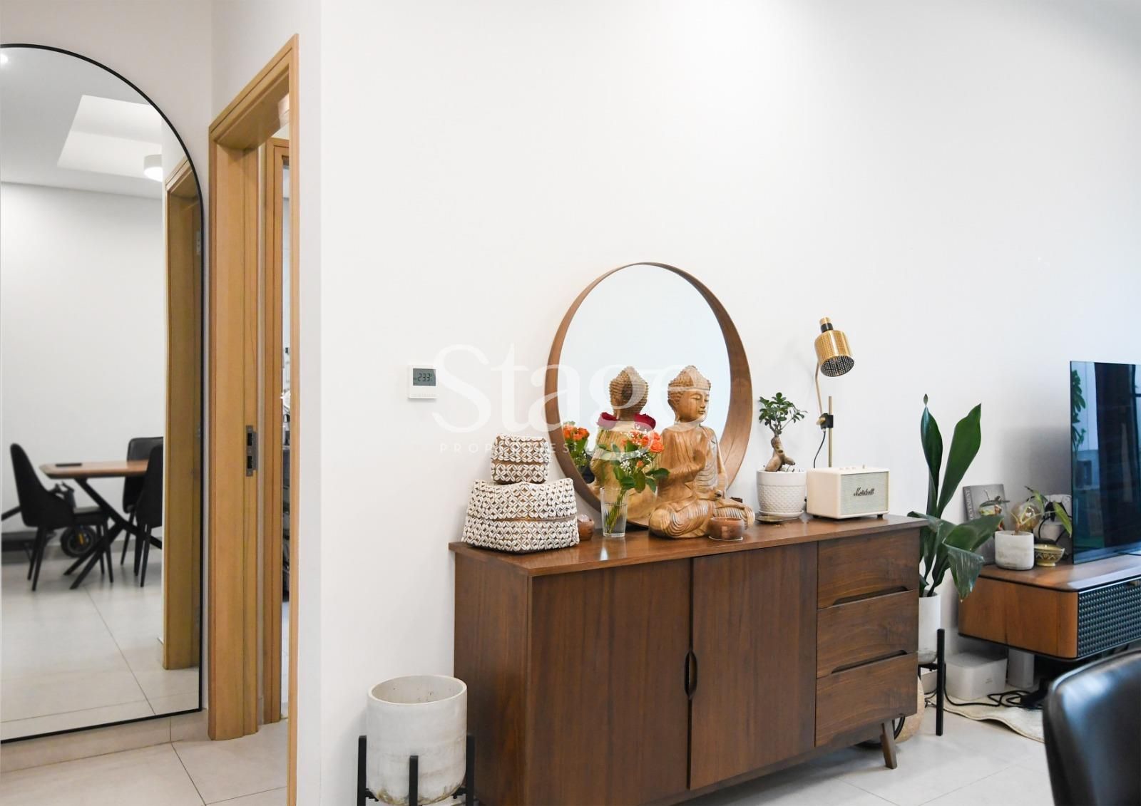 1 bedroom apartment for Sale in Business Bay, Dubai AP8129S