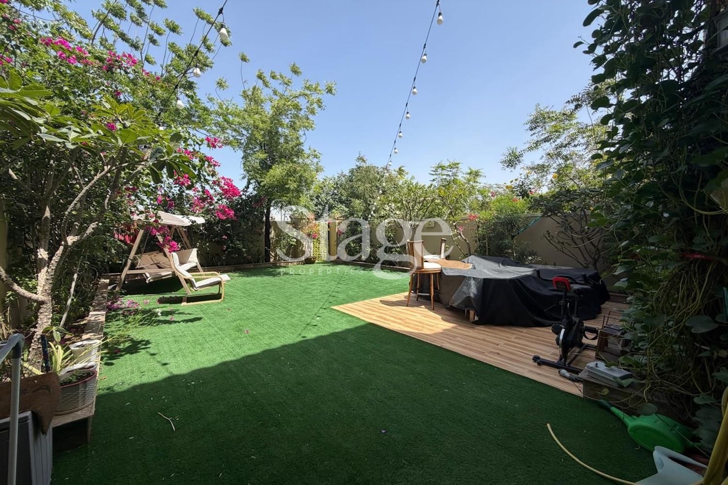 3 bedrooms Twin Villas for Rent in Serena, Dubai VI9338L