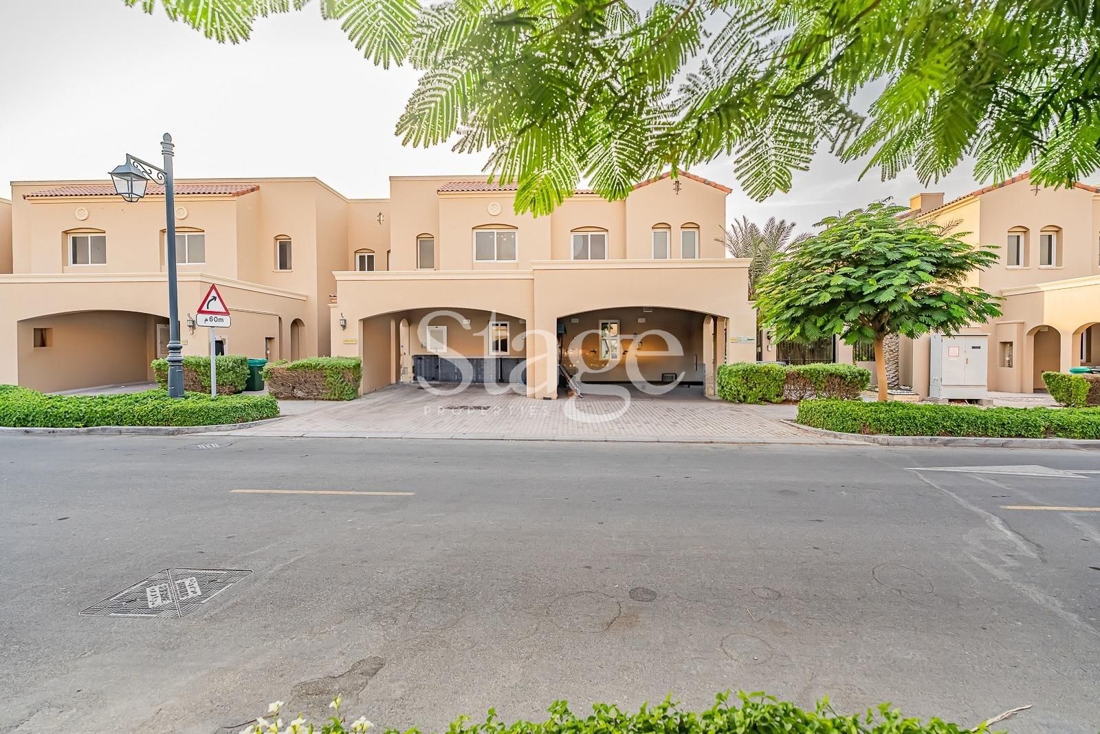 3 bedrooms Twin Villas for Rent in Serena, Dubai VI9703L