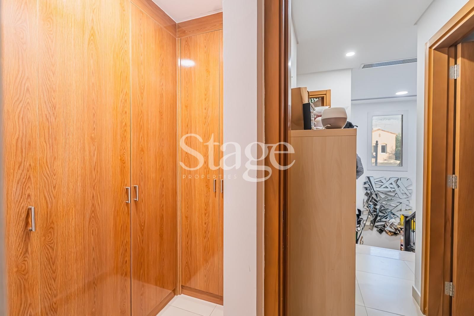 3 bedrooms Twin Villas for Rent in Serena, Dubai VI9703L