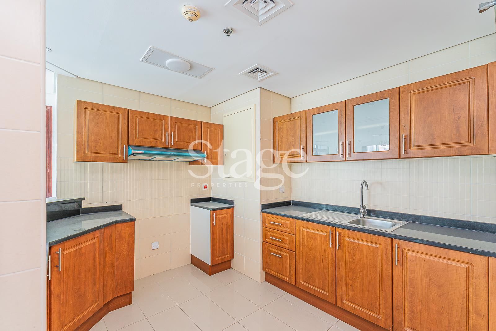 2 bedrooms apartment for Rent in Jumeirah Lake Towers, Dubai AP9596L