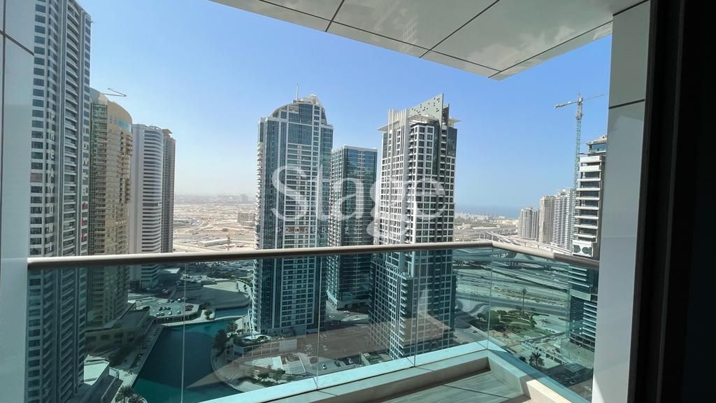 Lake View | Unfurnished | Modern 1 Bedroom