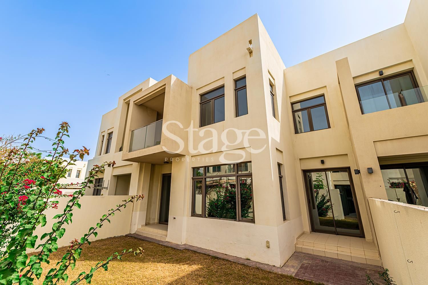 Landscaped Grden | Vacant | Study Room