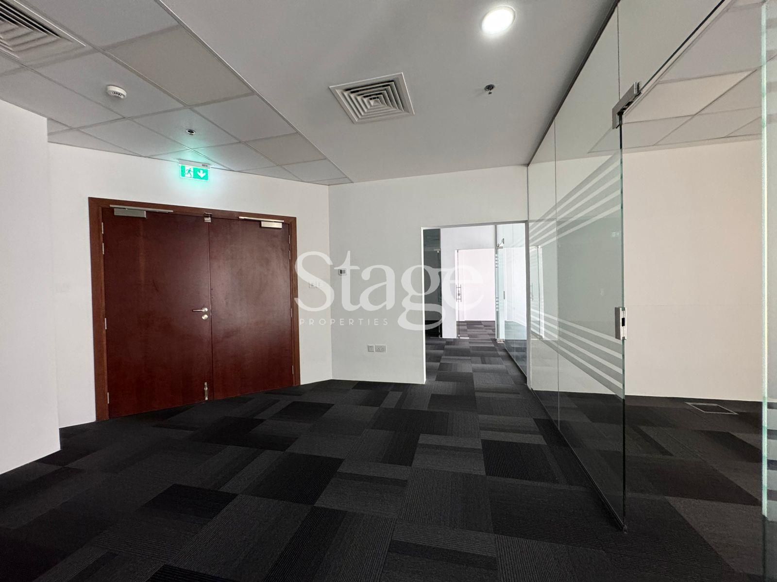 Office Space for Rent in Dubai Investment Park, Dubai OF8318L
