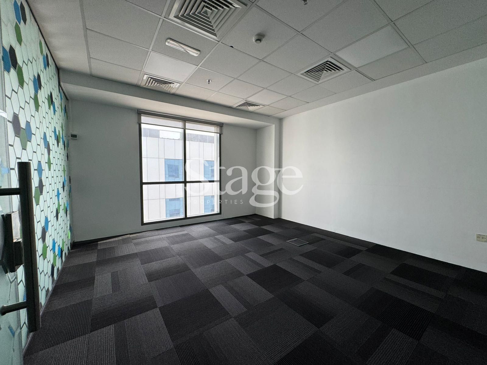Office Space for Rent in Dubai Investment Park, Dubai OF8318L