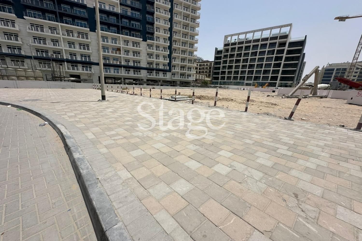 Retail for Sale in Arjan, Dubai RE8199S