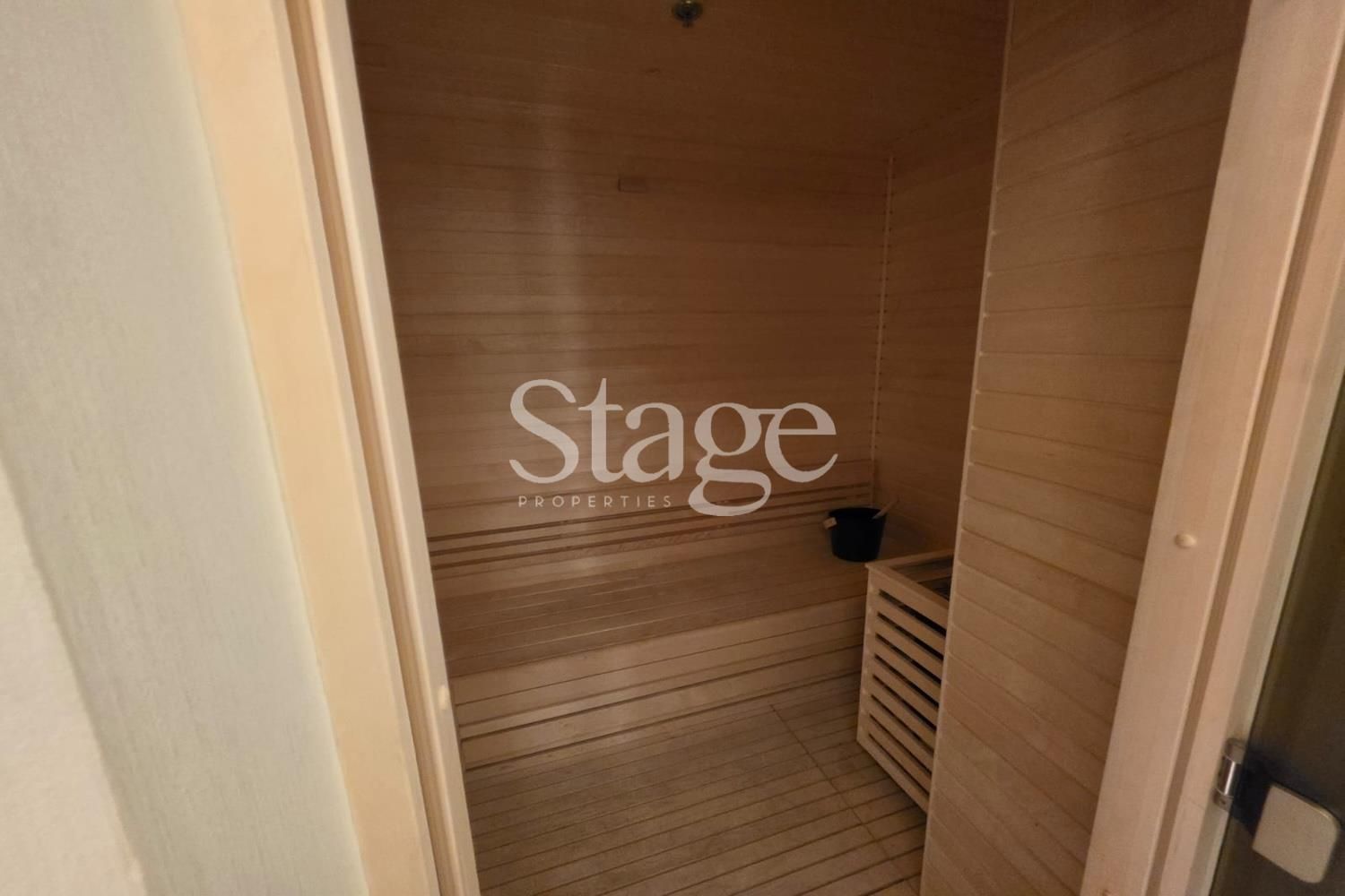1 bedroom apartment for Rent in Business Bay, Dubai AP9826L